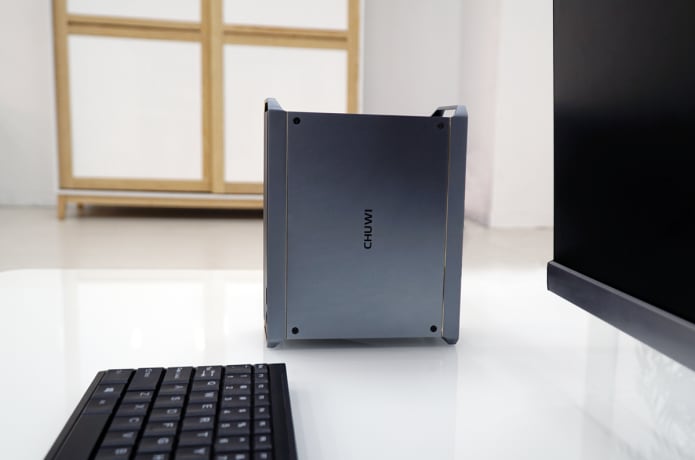 CHUWI　小型PC　HiGame Kaby Lake-G搭載の小型PC「Chuwi HiGame」が日本上陸 - PC Watch