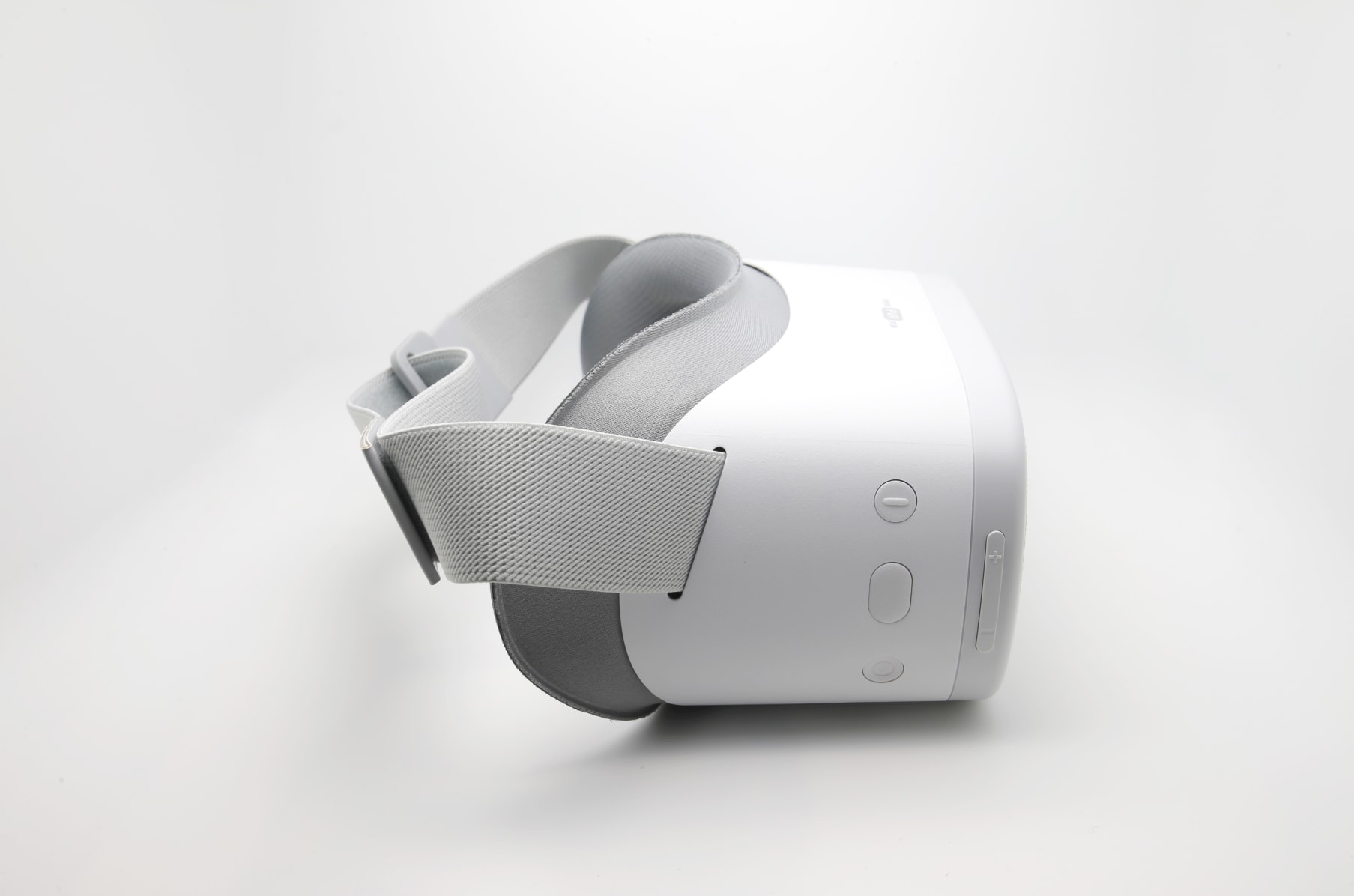 PVR IRIS World s Best Adult VR Headset Indiegogo