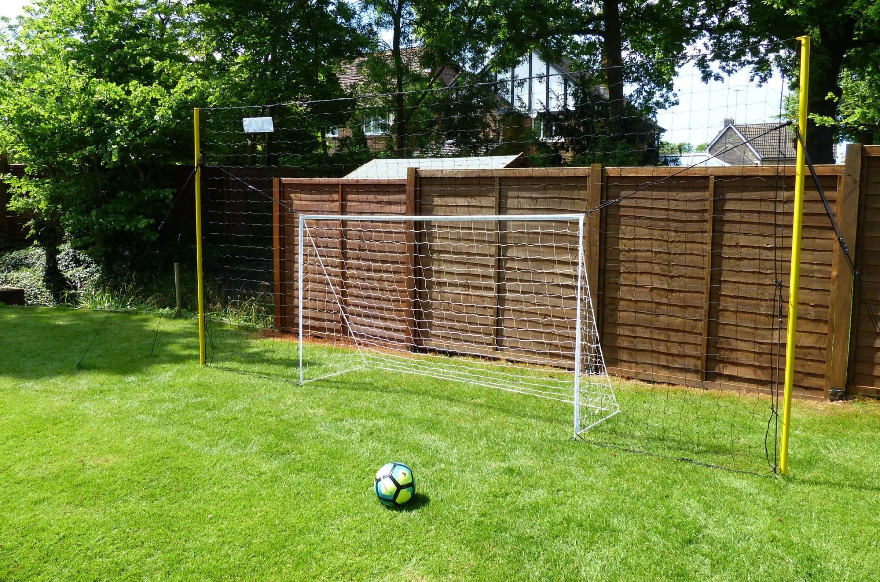 soccer net with backstop
