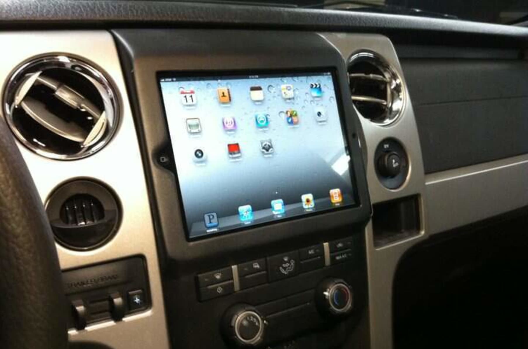 Ipad mini car stereo kit sale
