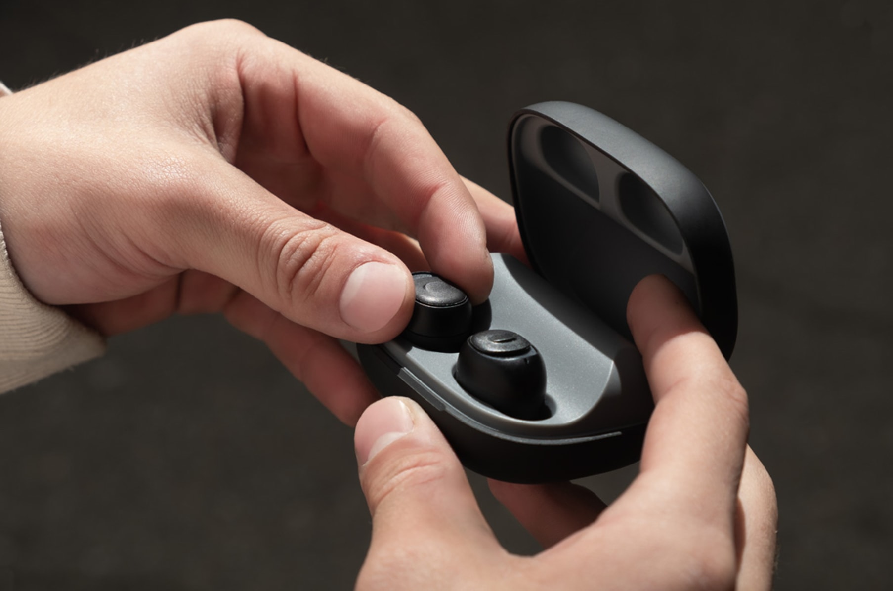 UNI World s Most Advanced True Wireless Earbuds Indiegogo