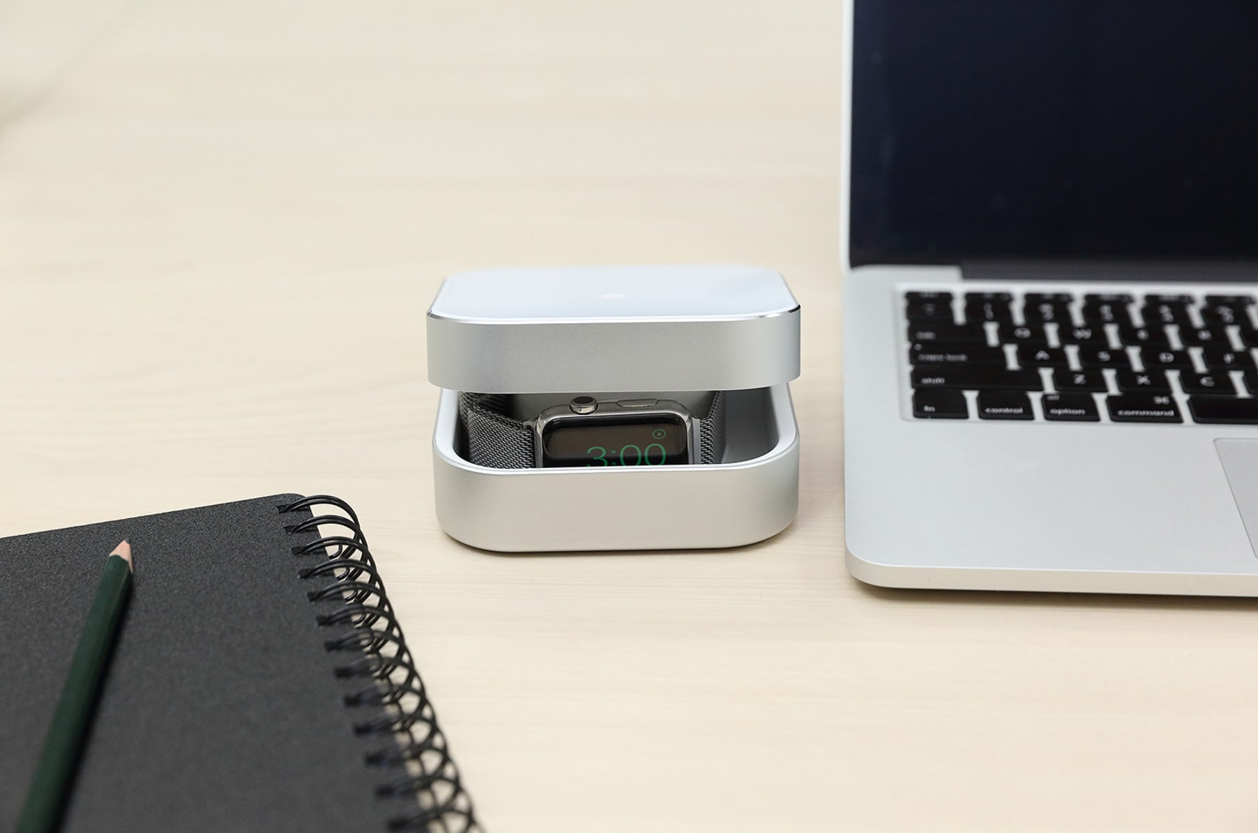 Amber A Watchcase Power Bank for Apple Watch Indiegogo