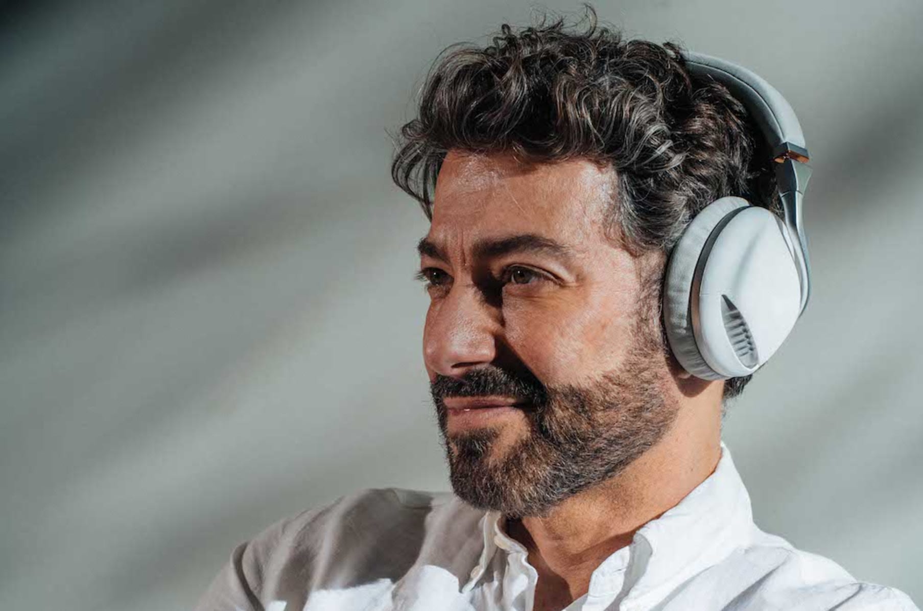 Iris red bull headphones store