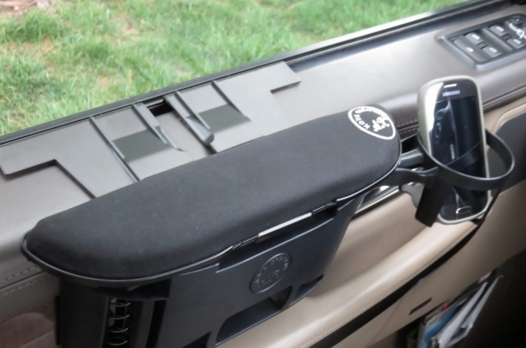 Car window armrest cushion online