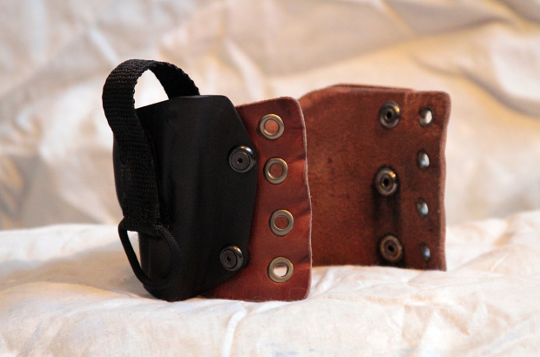 Lace on on sale boot holster