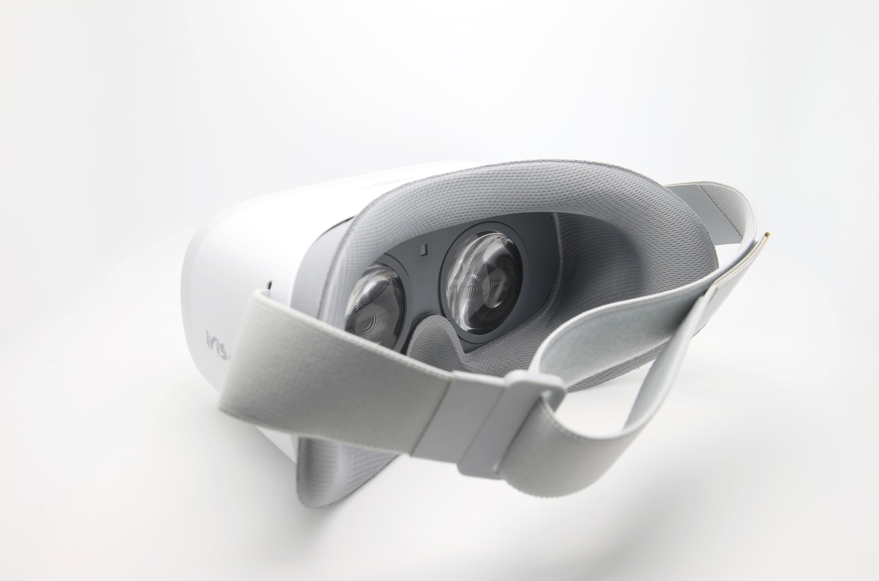 PVR IRIS World s Best Adult VR Headset Indiegogo