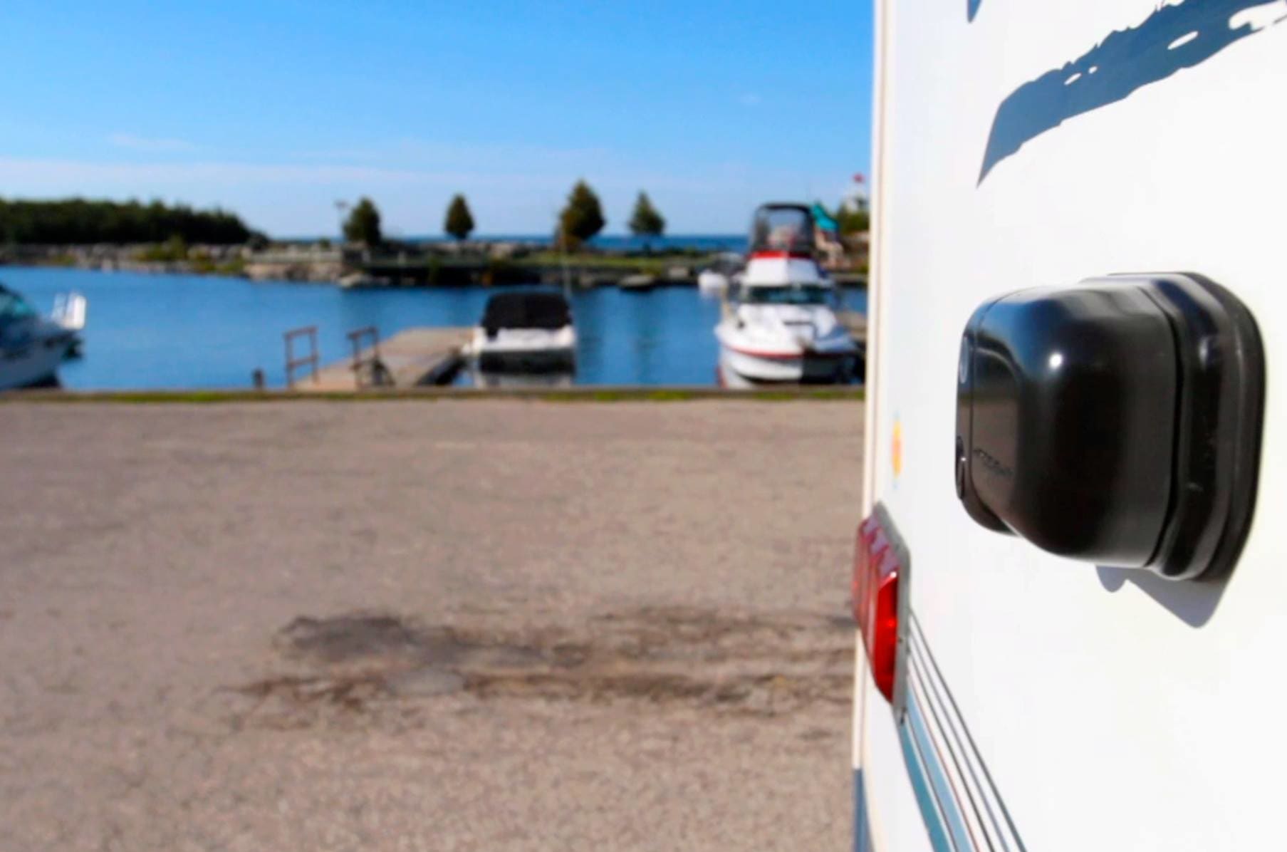 Hindsight portable shop rear view camera