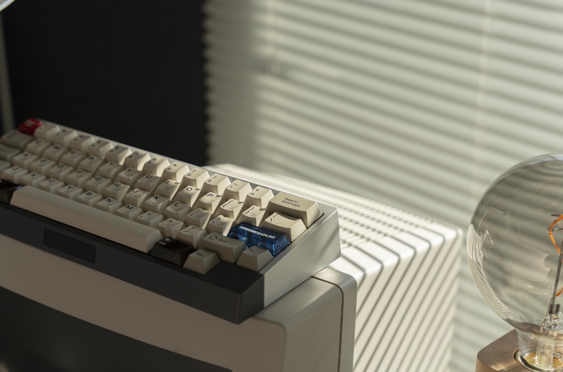 AM Compact Touch '65 Less' Multi-Flex Keyboard
