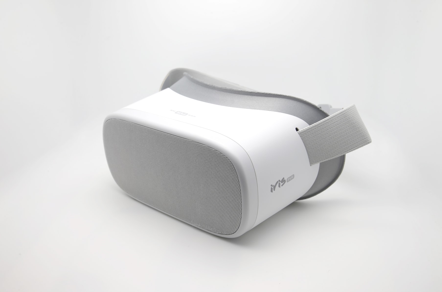 pvr iris standalone virtual reality headset