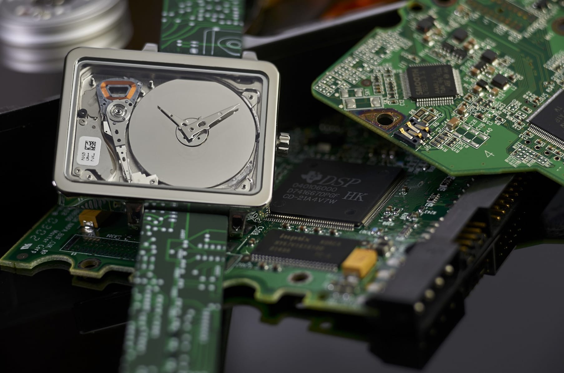 Hdd watch on sale