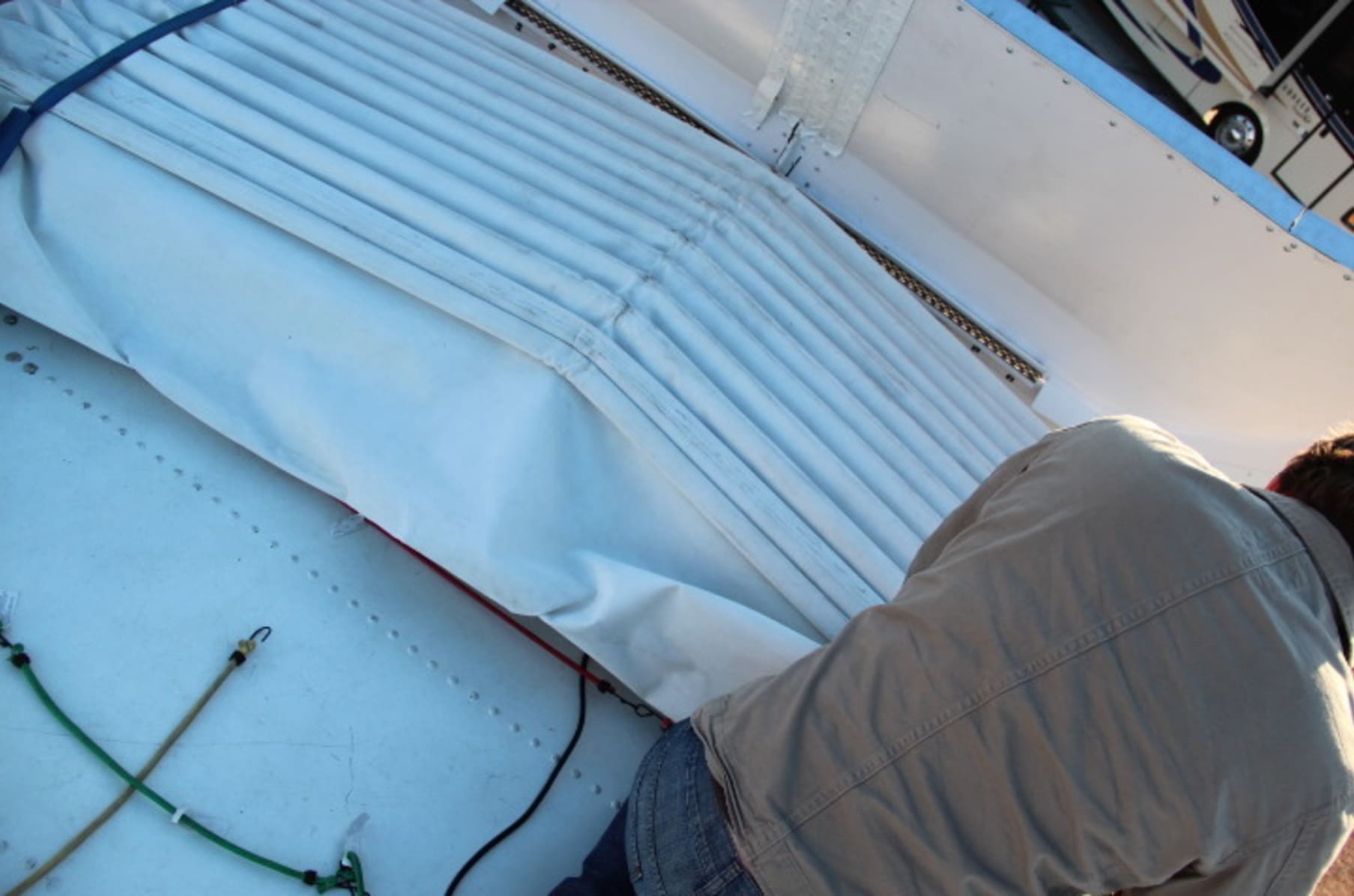 Rv on sale rooftop shade